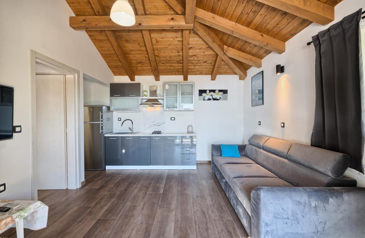 Hotel Kamp Lunga + Jezera Zewnętrze zdjęcie